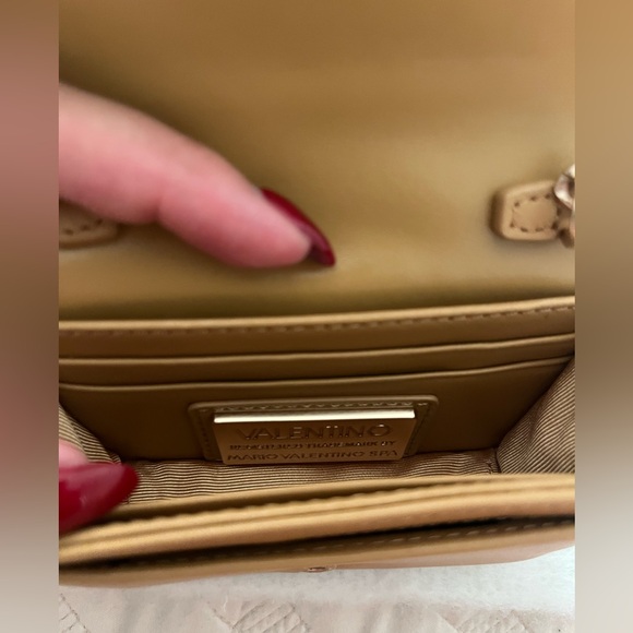 Valentino By Mario Valentino Tiny Sauvage Leather Card Case On Chain - Picture 5 of 5